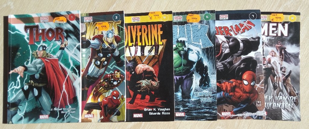 HUMO MARVEL COMICS THOR AVENGERS WOLVERINE HULK SPIDER MAN, Meerdere stripboeken, Verzenden, Gelezen
