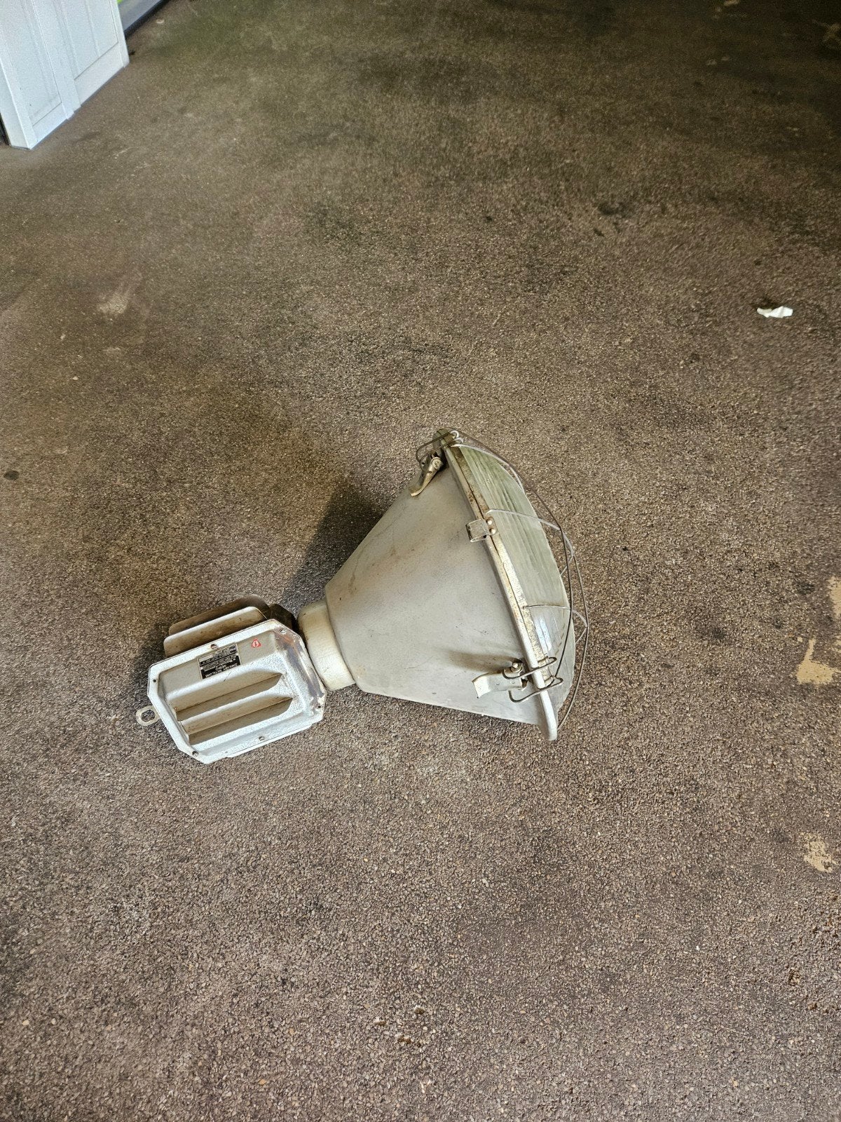 Industriële plafondlamp Mesko, Ophalen, Zo goed als nieuw