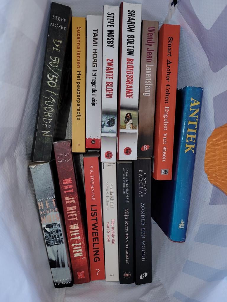 Spannende boeken, Boeken, Thrillers, Ophalen, Zo goed als nieuw