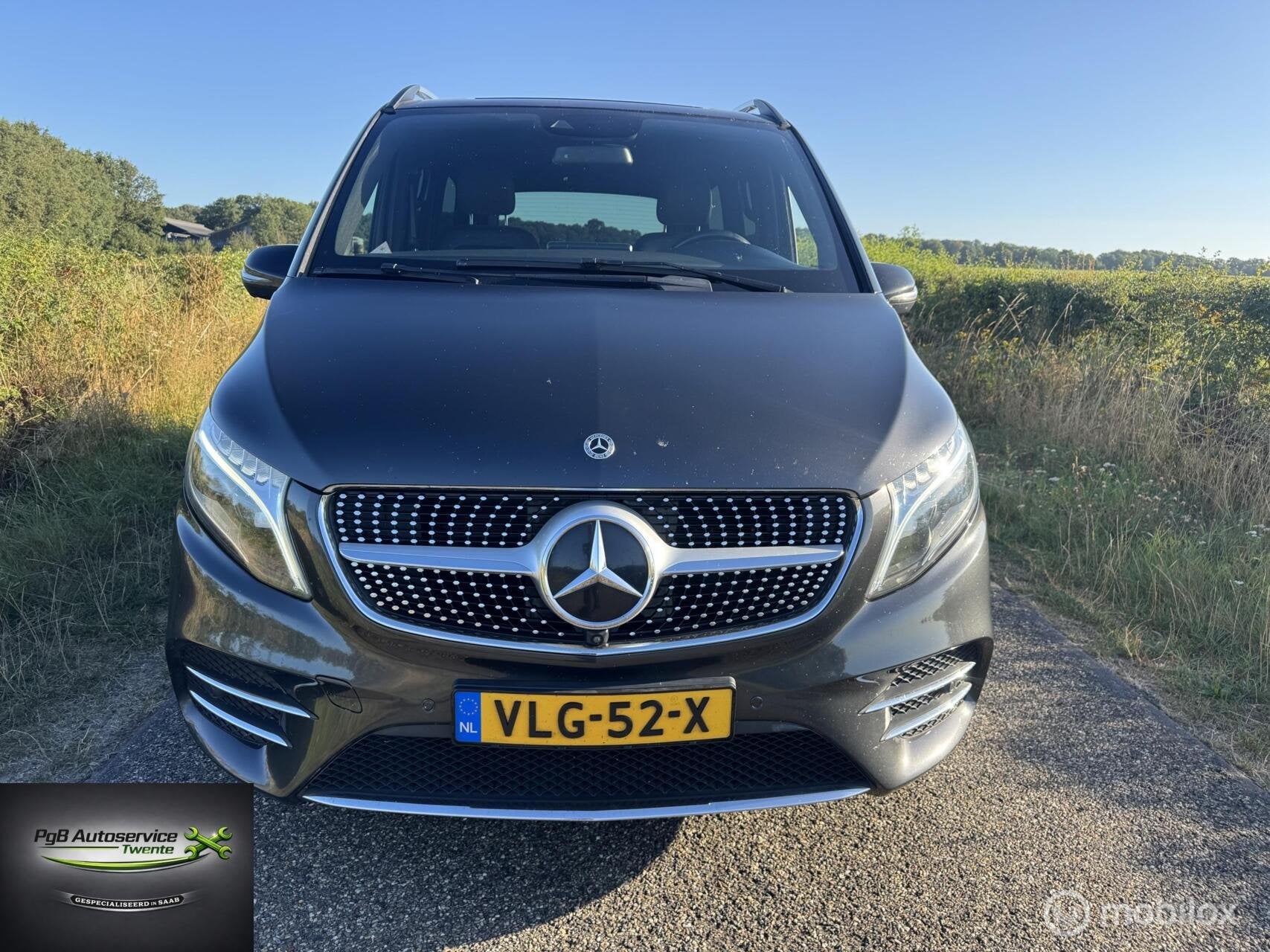 Foto 3 van Mercedes V-klasse 250d 9G Lang Amg burmester led 19'' 360cam
