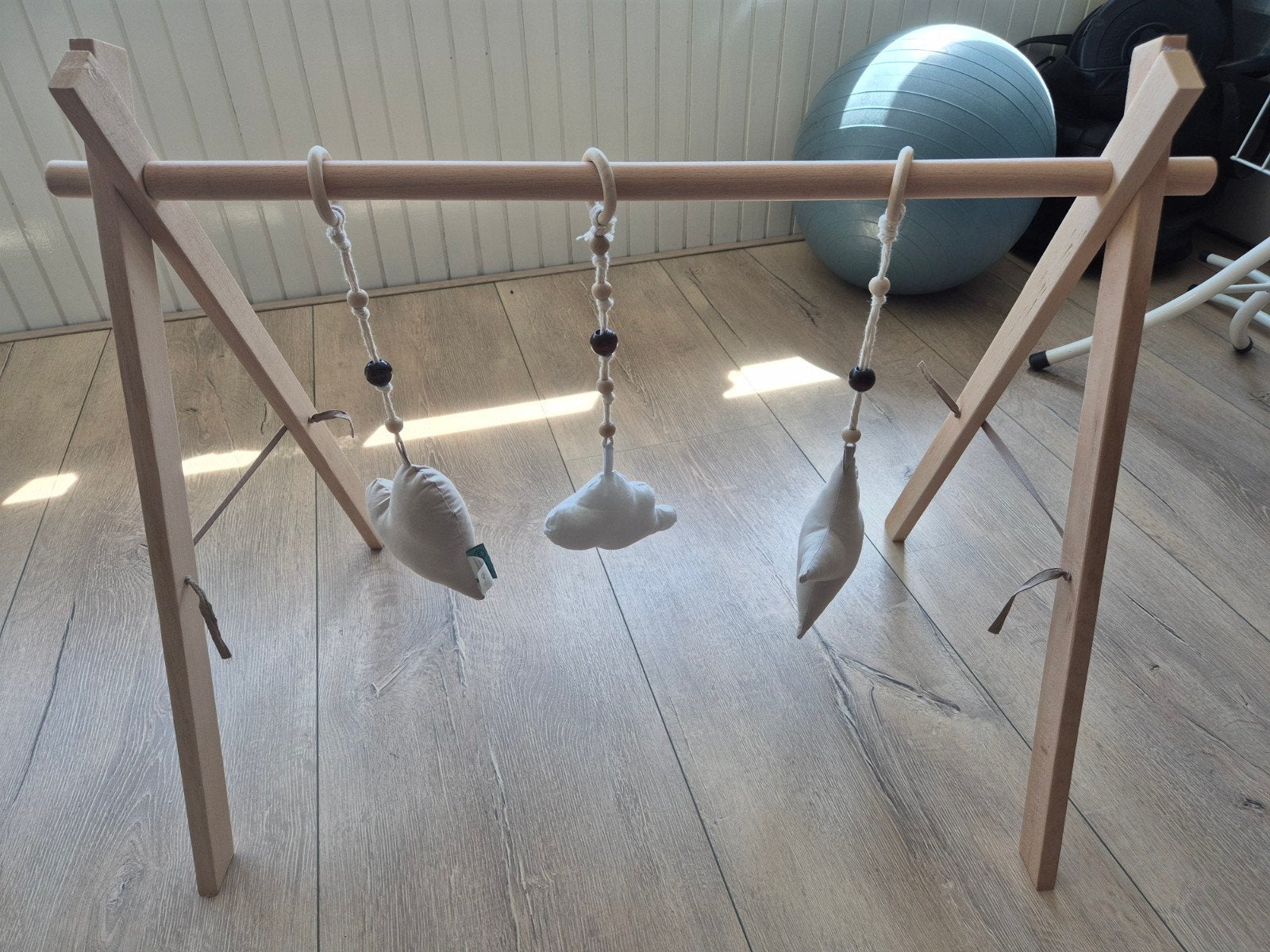 Houten babygym met zachte speeltjes, Ophalen, Nieuw, Babygym