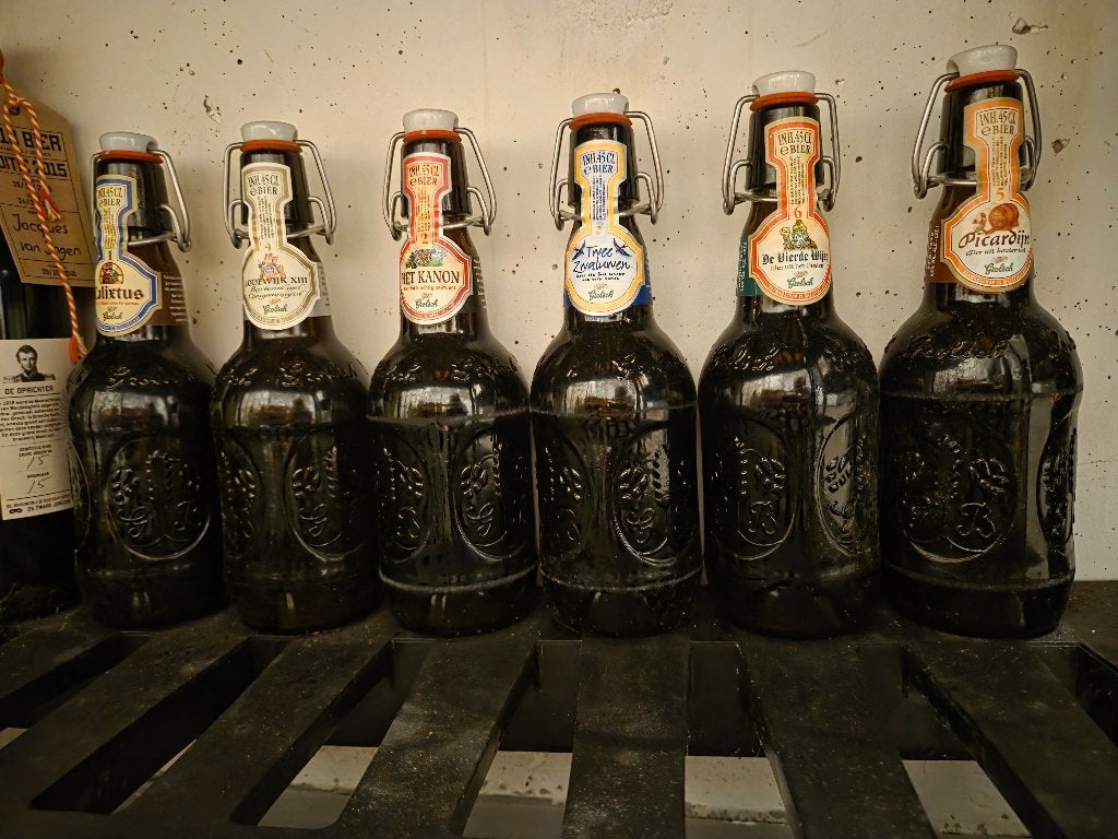Volle oude Grolsch bierflesjes +  bierviltjes (6 flessen), Verzamelen, Ophalen of Verzenden, Nieuw, Flesje(s), Grolsch