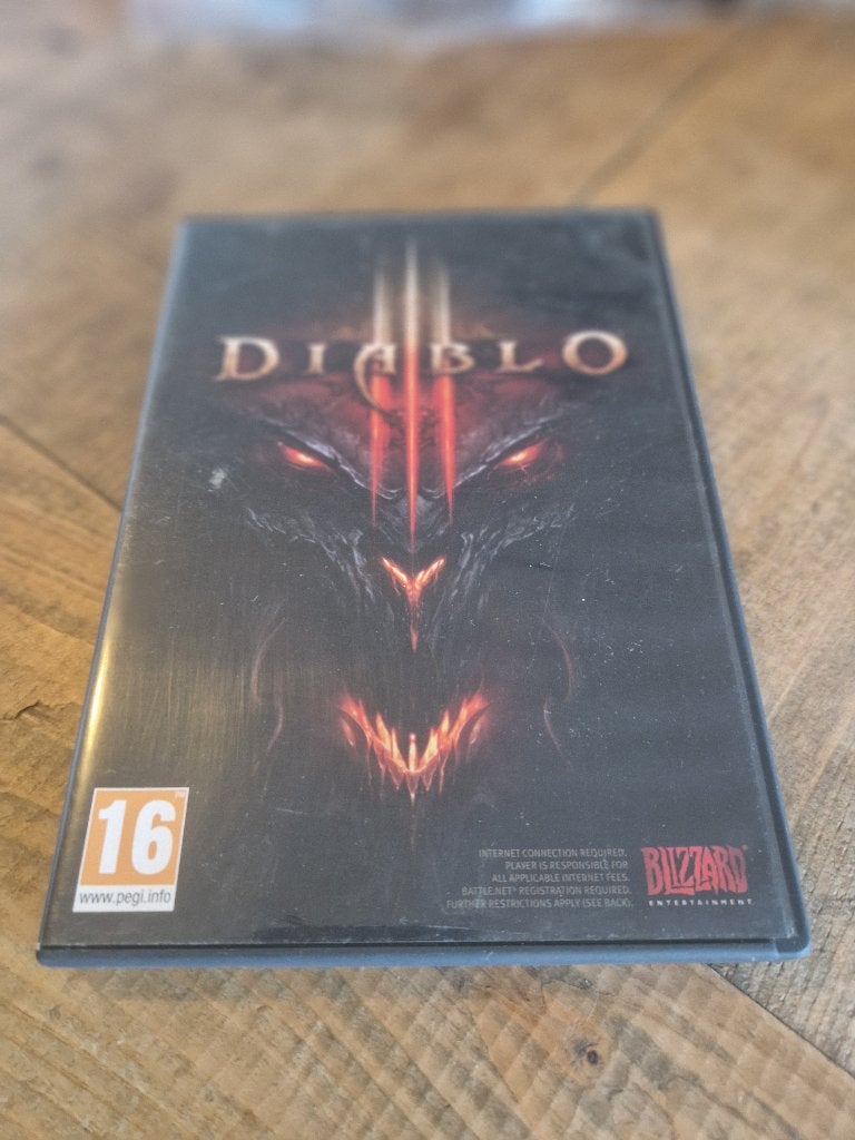 Diverse spellen voor PC, World of Warcraft etc., Spelcomputers en Games, Gebruikt, 1 speler, Vanaf 12 jaar, Ophalen