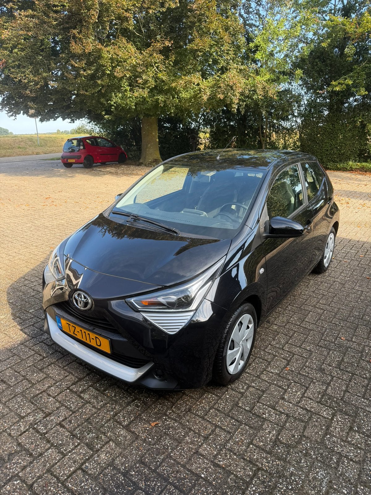 Toyota Aygo 1.0 Vvt-i 72pk 5D 2018 Zwart, Auto's, Toyota, Stof, 4 stoelen, Zwart, Origineel Nederlands