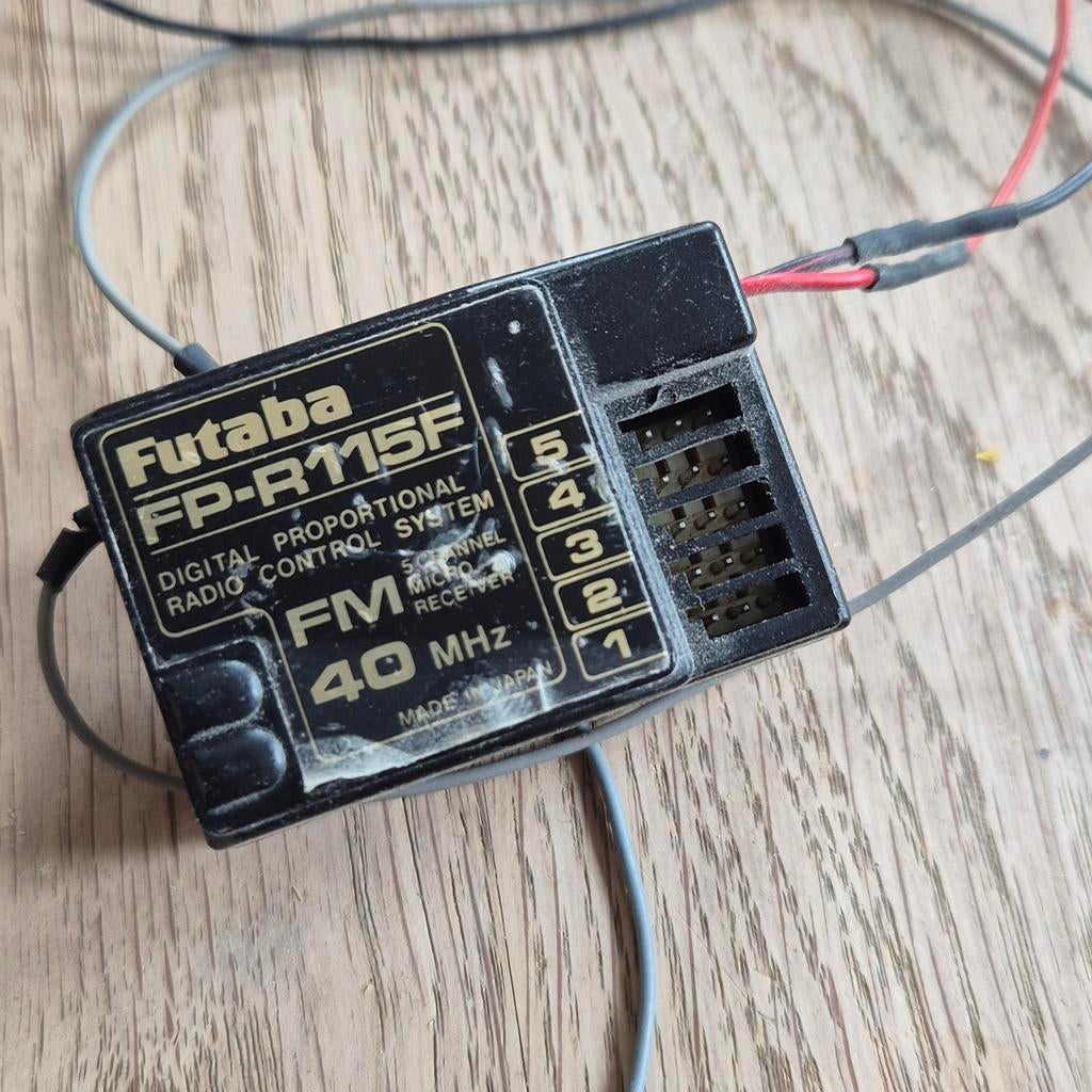 Futaba FP-R115F 5-kanaals FM 40 MHz ontvanger, Ophalen of Verzenden, Gebruikt