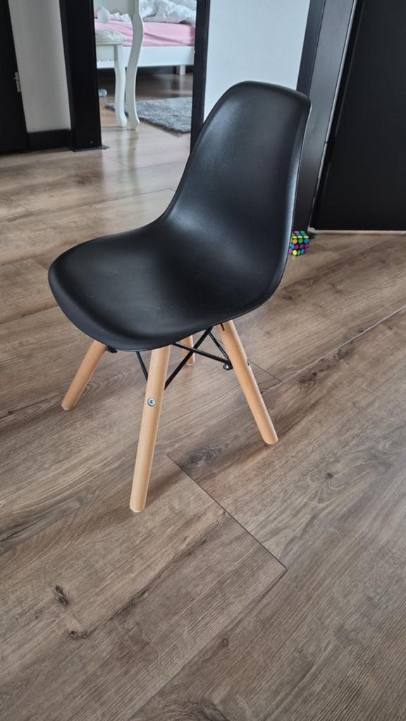 Kinderstoelen, Huis en Inrichting, Stoelen, Ophalen of Verzenden, Twee