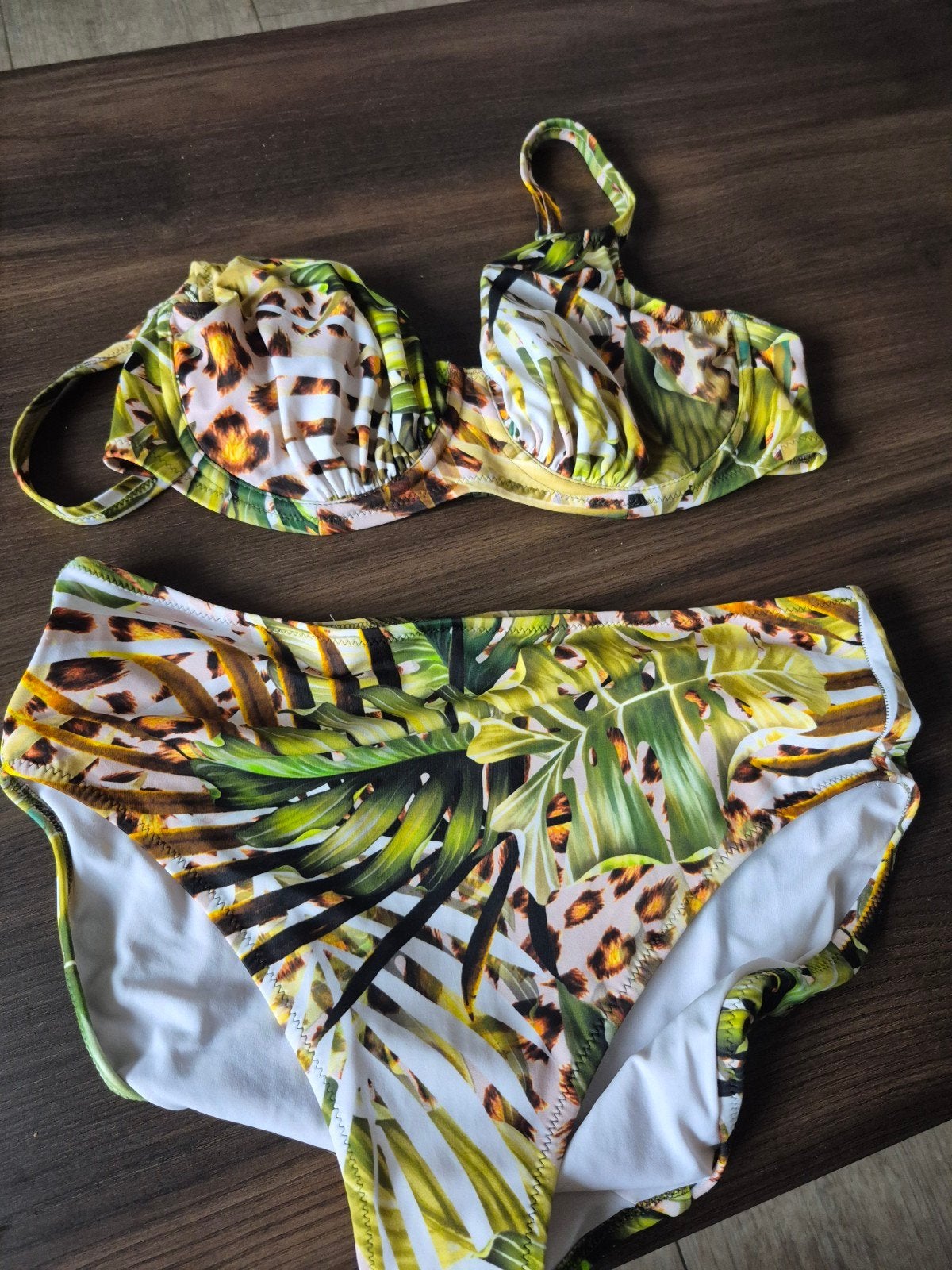 Bikini fantasie, Kleding | Dames, Ophalen of Verzenden, Zo goed als nieuw, Bikini