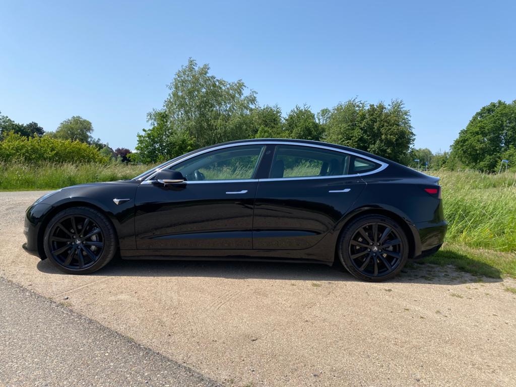 Tesla Model 3 LR AWD 2019 zwart, Auto's, Automaat, 1831 kg, Zwart, Zwart