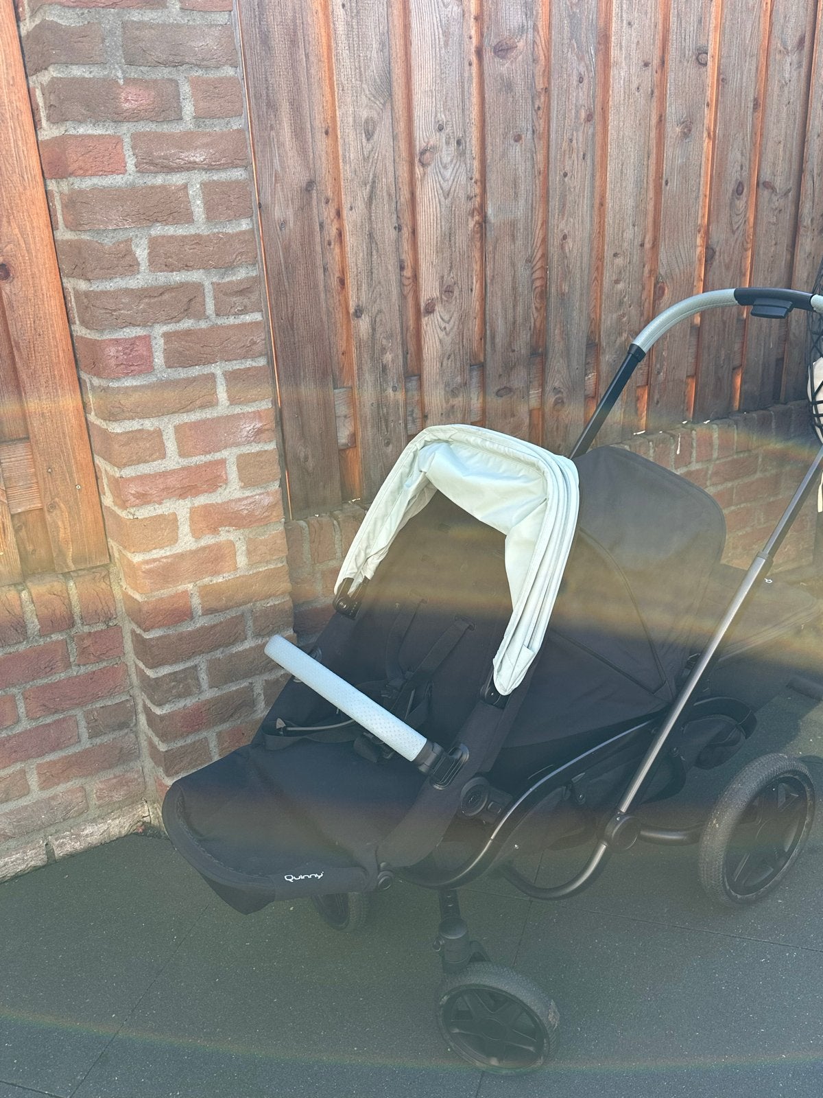 Quinny Hubb kinderwagen combiwagen met reiswieg en zitje, Ophalen, Quinny, Zo goed als nieuw, Combiwagen