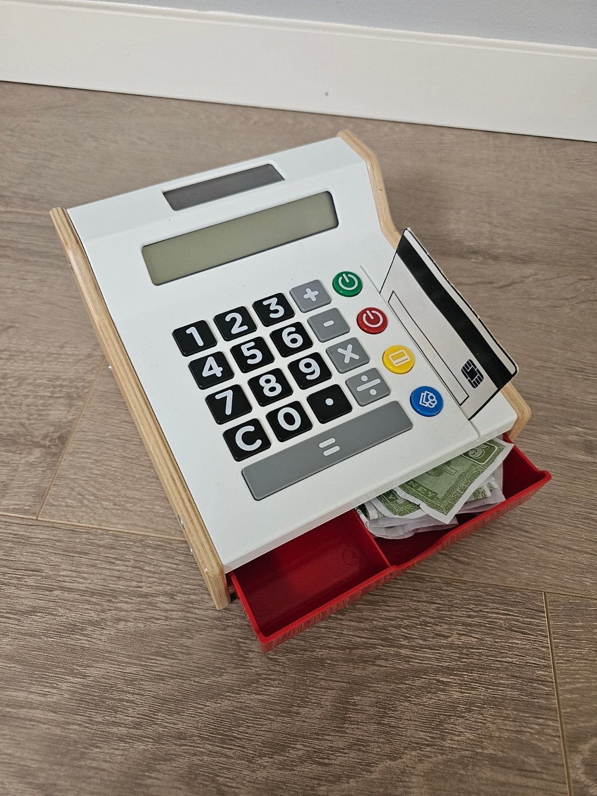 Houten speelgoed kassa met rekenfunctie en pinpas, Kinderen en Baby's, Speelgoed | Educatief en Creatief, Ophalen of Verzenden
