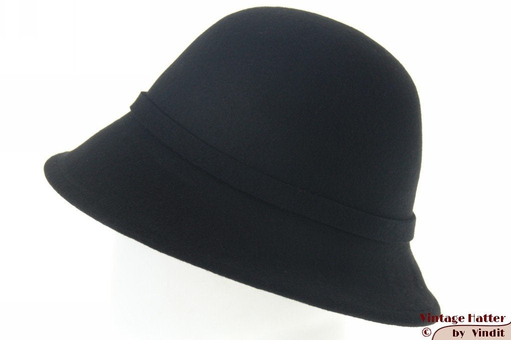 Dames dophoed Hawkins zwart vilt met vilten bloem 55-57 new, Hoed, Hawkins, Nieuw, One size fits all
