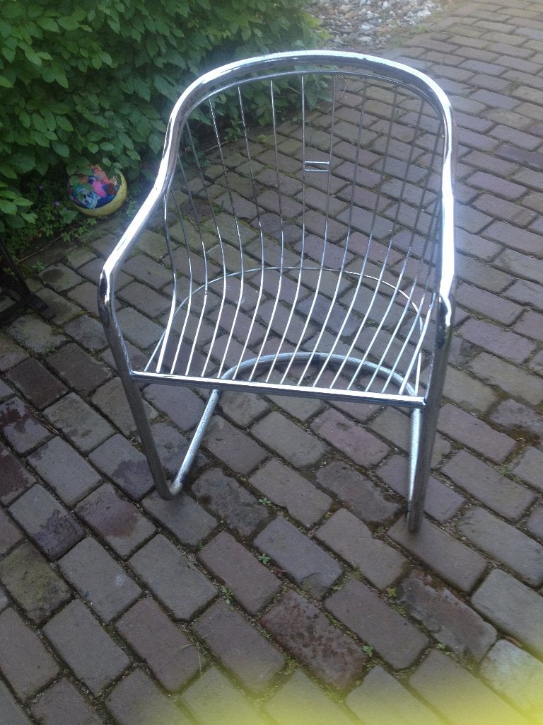 vintage design stoel ijzer grom zit wat  roest op, Ophalen