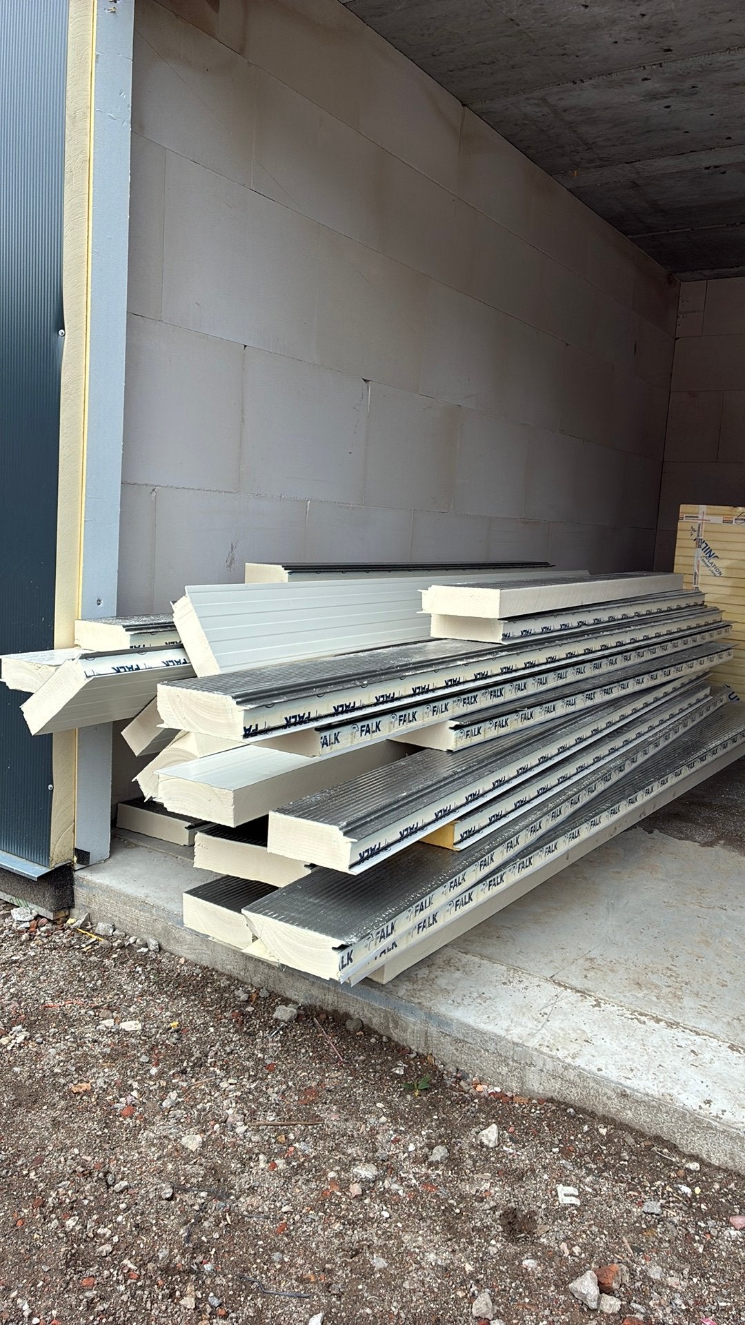 Te koop sandwichpanelen ophalen in breda, Ophalen of Verzenden, Hardschuim (Pir), 8 tot 12 cm, 15 m² of meer
