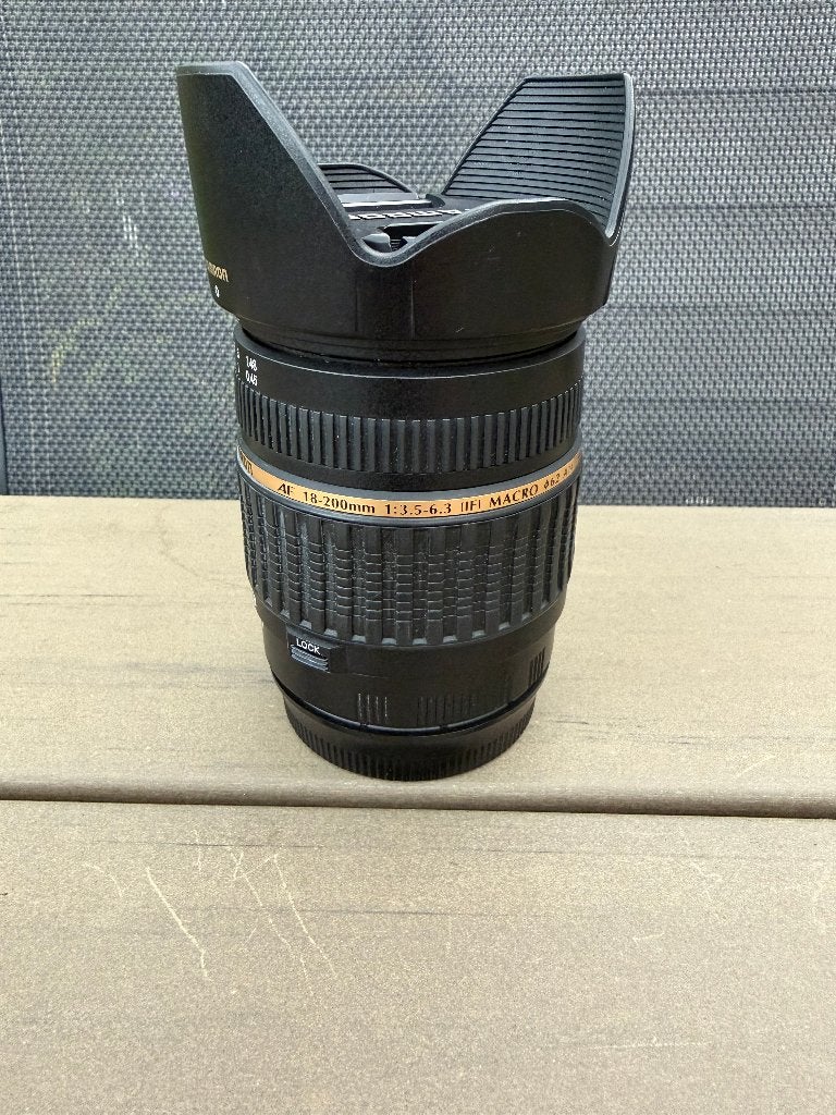 Tamron AF 18-200mm F/3.5-6.3 II Macro lens met zonnekap, Gebruikt, Ophalen of Verzenden, Overige vattingen, Tamron