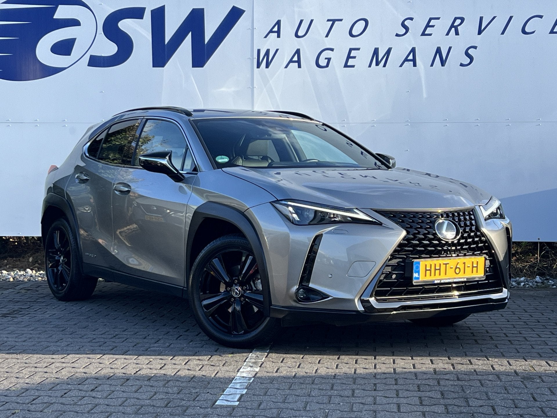 Lexus UX 250h Style+ Edition | ACC | Carplay | LED | 18 inch, Dealer onderhouden, Gebruikt, 4 cilinders, Met garantie (alle)