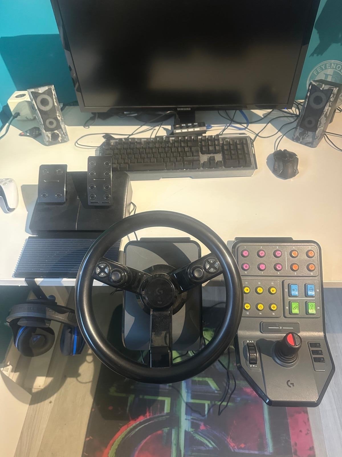 Logitech G Saitek Farm Simulator Heavy Equipment Bundle, Racestuur, Ophalen of Verzenden, Zo goed als nieuw, PC