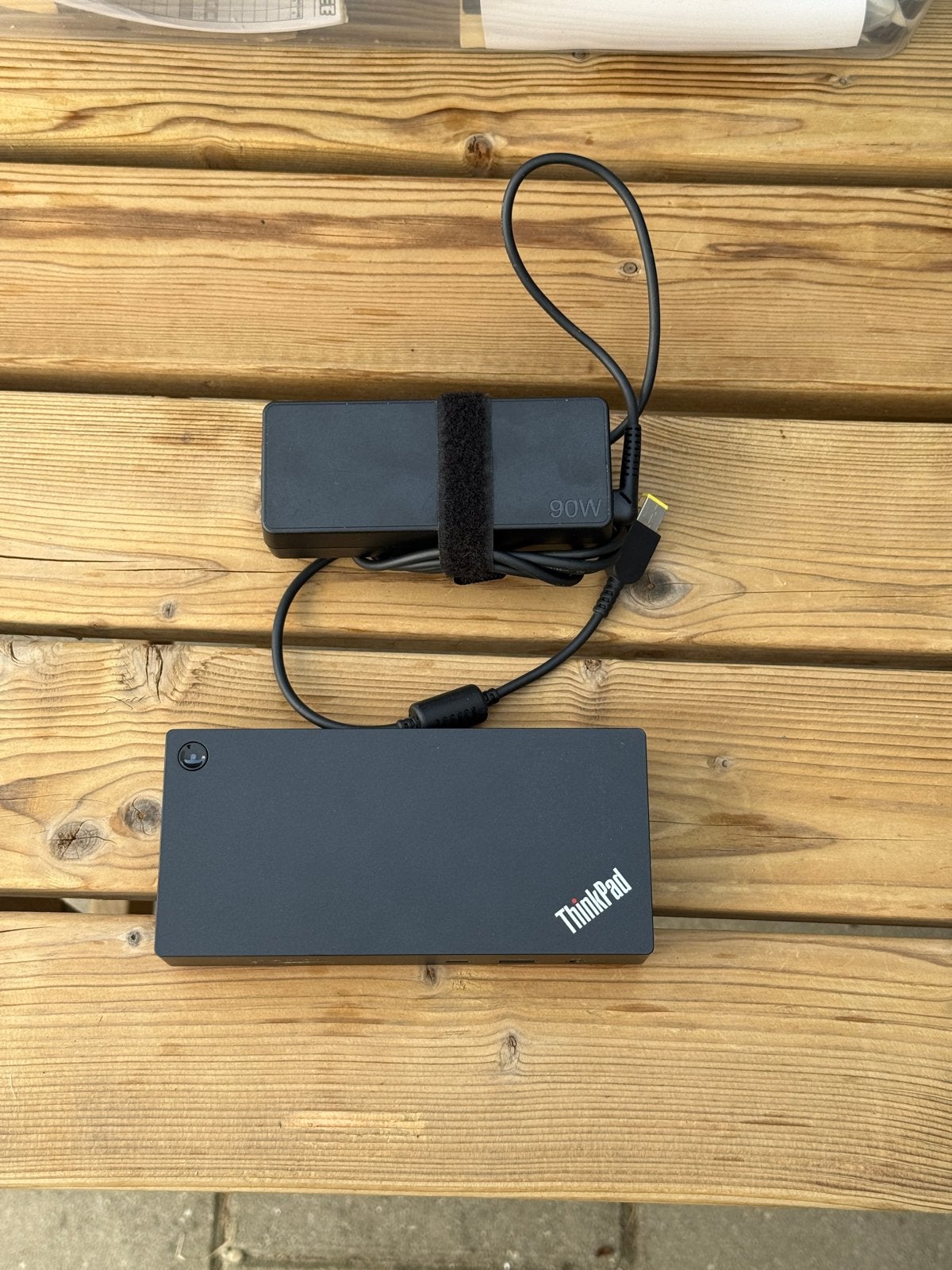 Lenovo ThinkPad Universal USB-C Dock met 90W adapter, Ophalen, Zo goed als nieuw, Docking station, Laptop