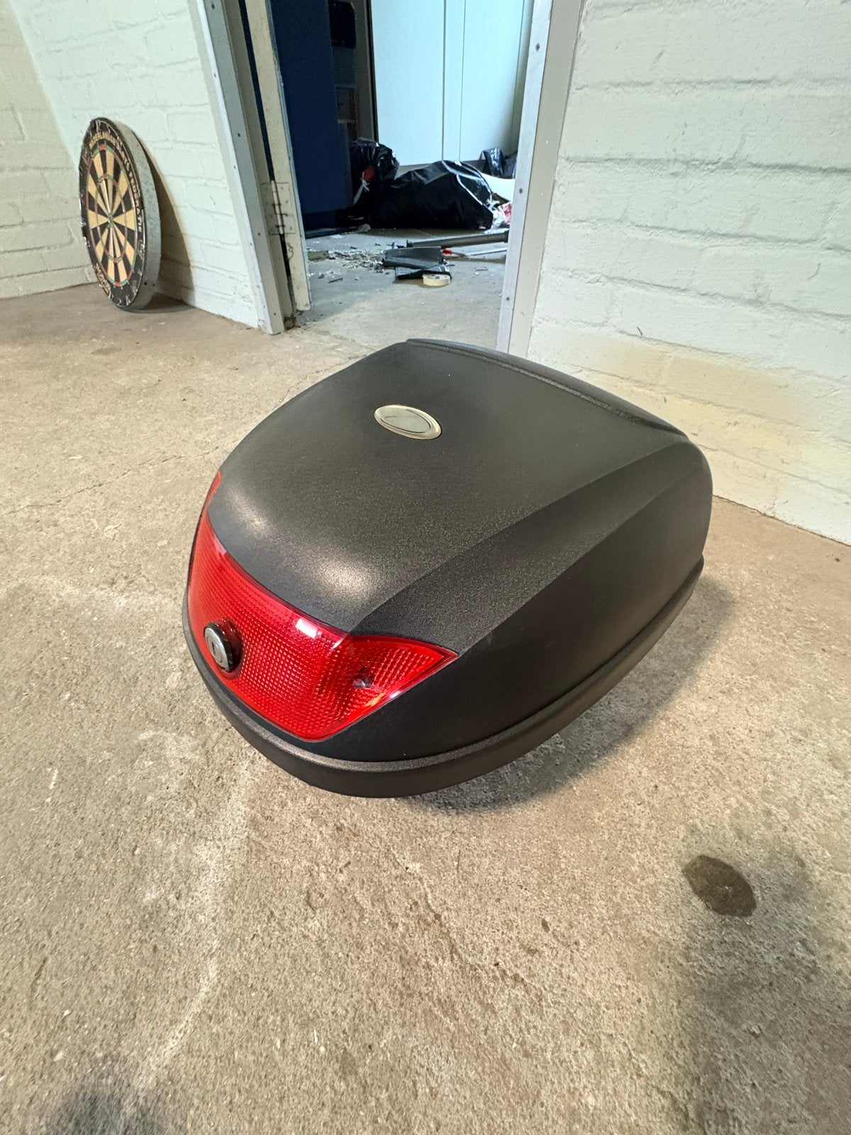 Scooter topkoffer met sleutels en bevestigingsmateriaal, Ophalen of Verzenden, Gebruikt, Overige typen