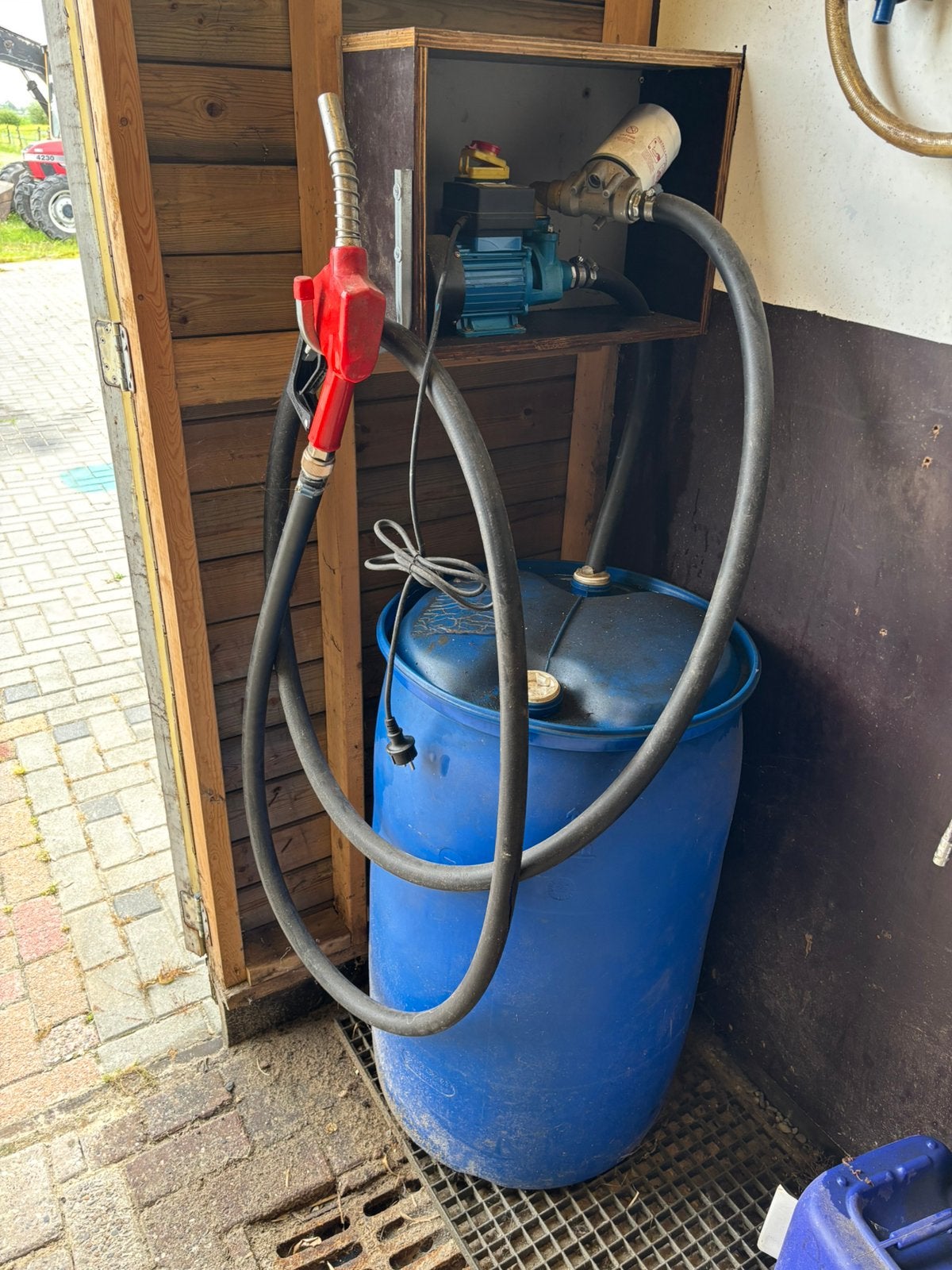 Dieseltank thuistank gasolietank tankinstallatie, Ophalen, Zo goed als nieuw