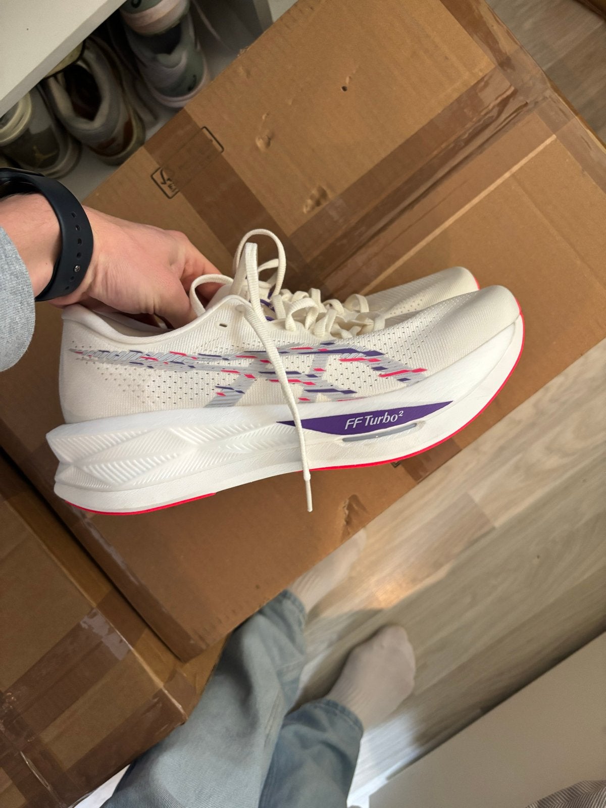 ASICS Sonic Blast hardloopschoenen - Maat 43.5, Wit, Ophalen of Verzenden, Sneakers of Gympen, Zo goed als nieuw