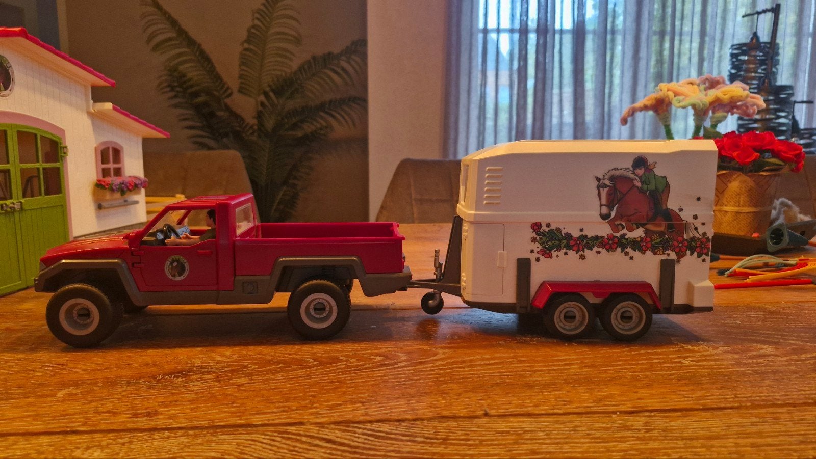 Schleich paarden trailer met auto, Ophalen of Verzenden, Zo goed als nieuw
