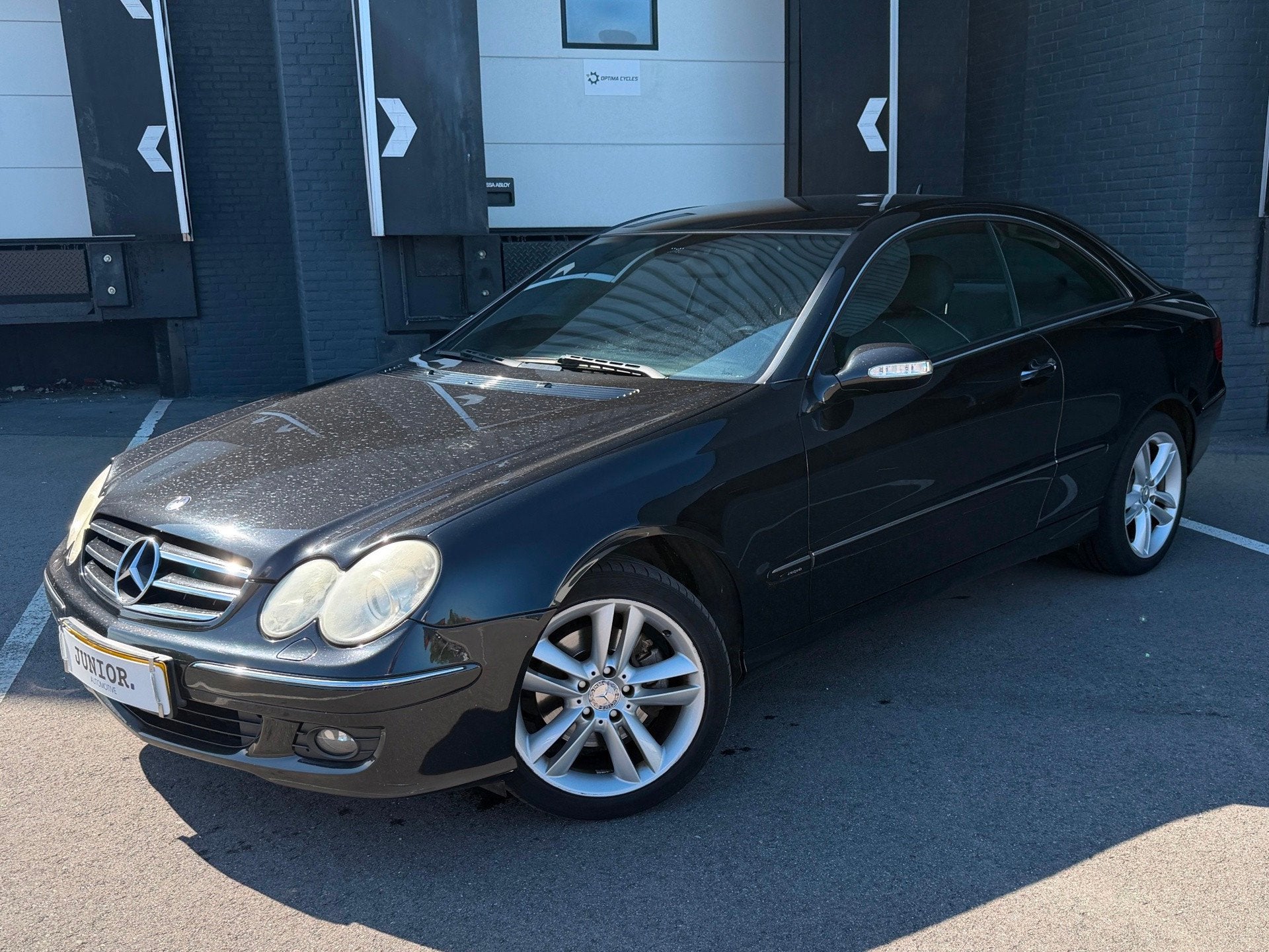 Mercedes-Benz CLK-klasse Coupé 200 K. Avantgarde AUTOMAAT/L, Auto's, Mercedes-Benz, Achterwielaandrijving, Gebruikt, Zwart, 4 cilinders