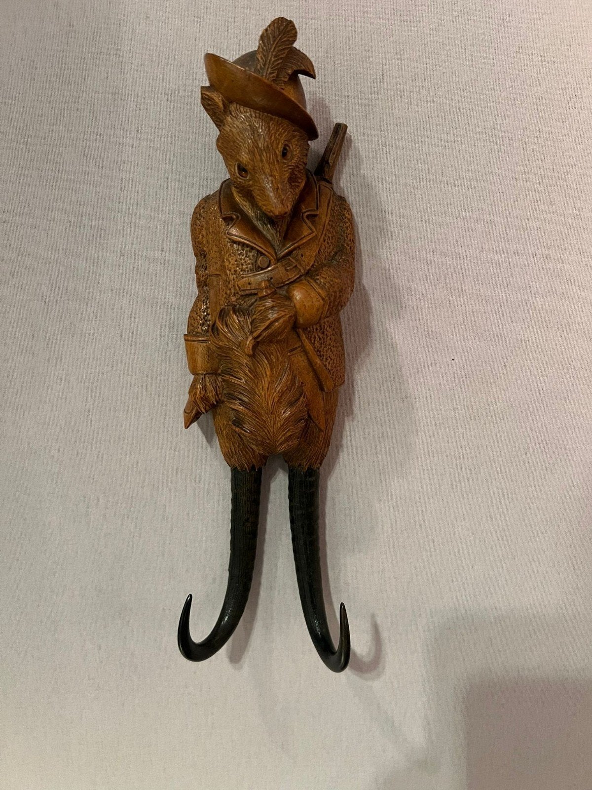 gezocht aparte stukken black forest of zwarte woud snijwerk, Antiek en Kunst, Ophalen