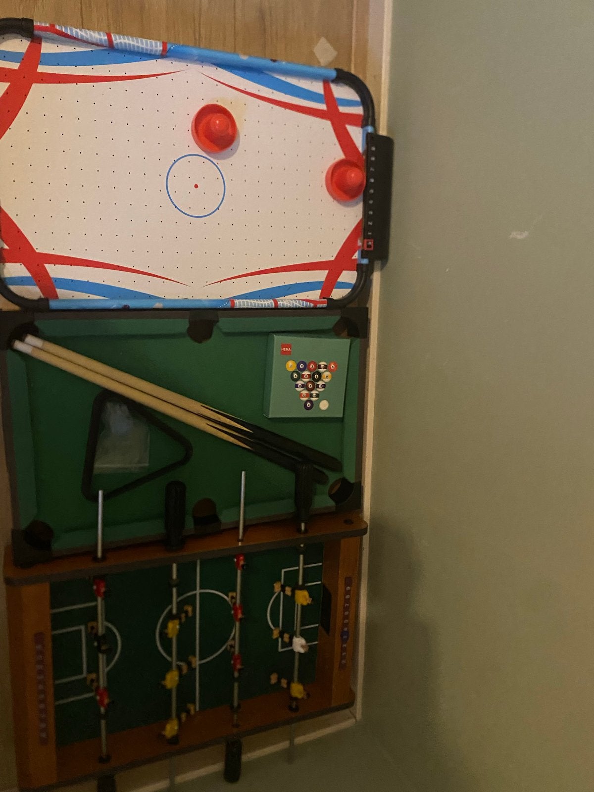 3-in-1 Speeltafel: Airhockey, Poolbiljart en Voetbaltafel, Ophalen, Gebruikt, Jongen of Meisje