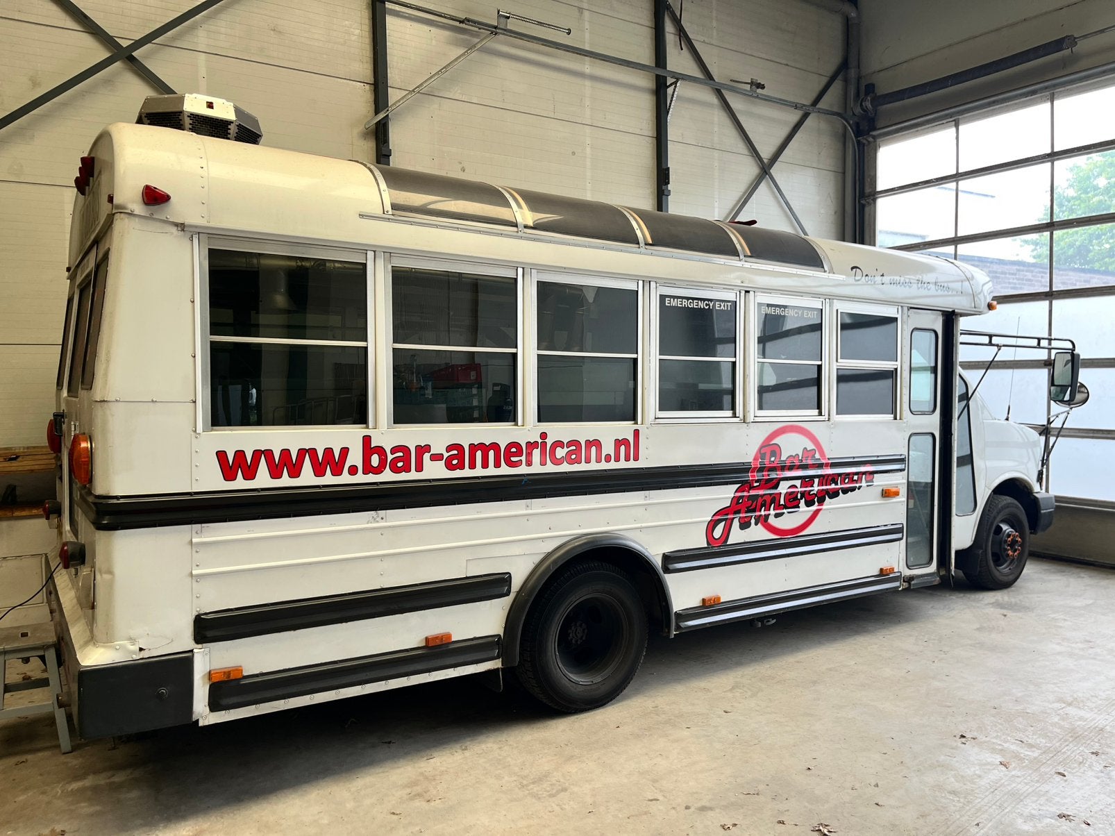 Chevrolet Express 3500 Schoolbus foodtruck - milieuzonevrij!, Ophalen