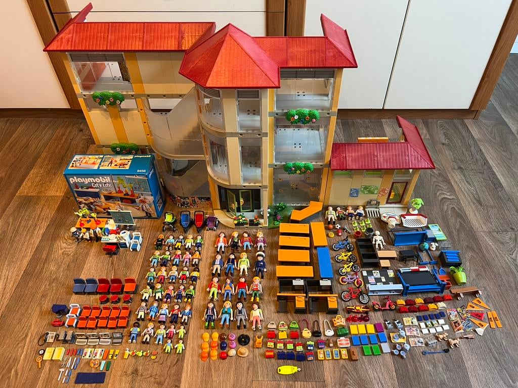 Mega Playmobil school (nergens meer verkrijgbaar!), Ophalen, Zo goed als nieuw