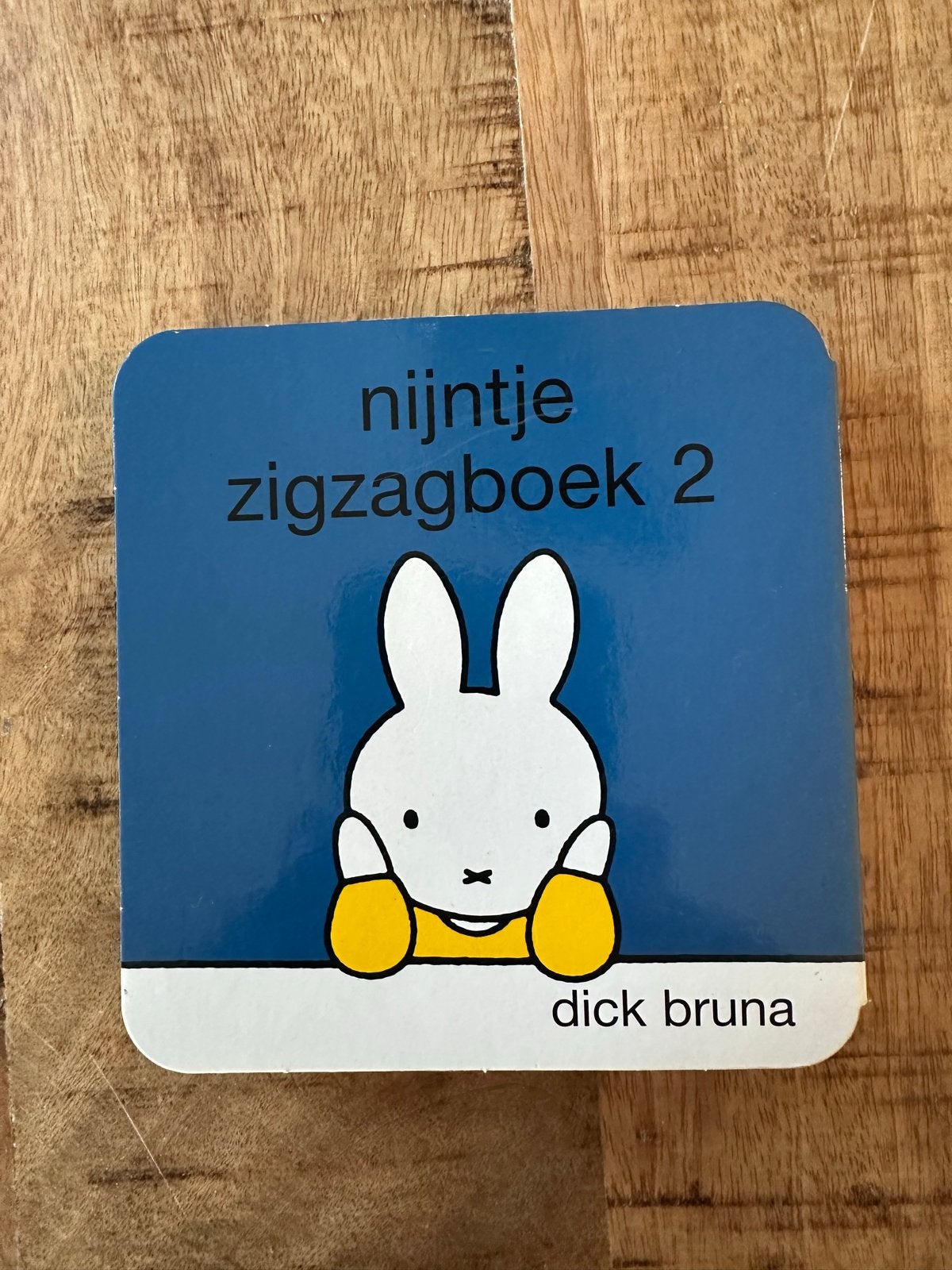 Nijntje Zigzagboek 2 - Dick Bruna, Ophalen of Verzenden, Zo goed als nieuw, Uitklap-, Voel- of Ontdekboek, 0 tot 6 maanden