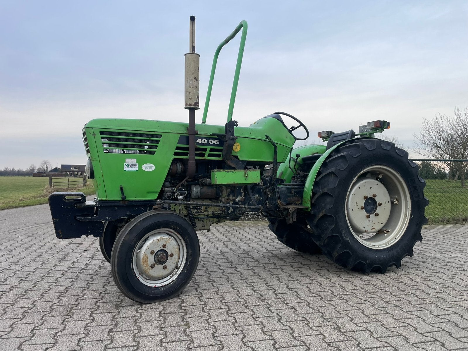 Deutz 4006 smalspoor, Zakelijke goederen, Agrarisch | Tractoren, 7500 tot 10000, Deutz - Fahr, tot 80 Pk, Gebruikt, Ophalen