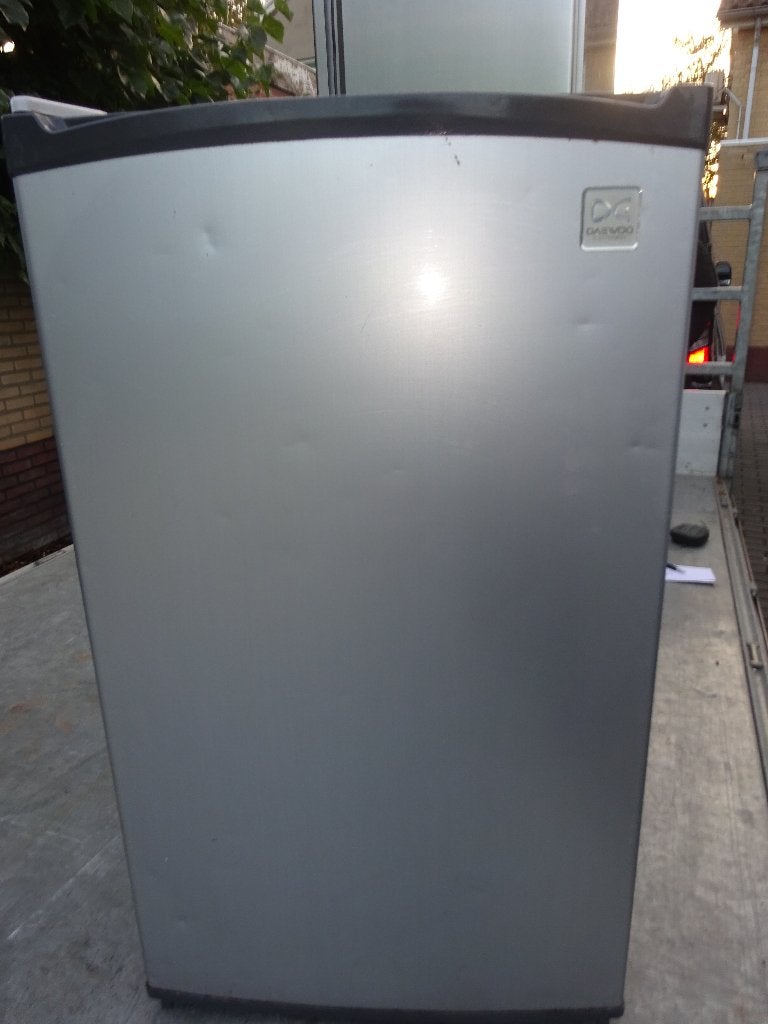 deawoo electronics tafelmodel koelkast met vriesvakje, Witgoed en Apparatuur, Gebruikt, 100 tot 150 liter, 45 tot 60 cm, Met vriesvak