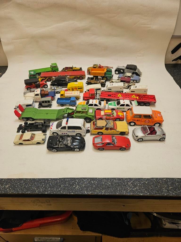 Grote verzameling modelauto's en vrachtwagens, Hobby en Vrije tijd, Modelauto's | 1:18, Gebruikt, Overige typen, Onbekend, Ophalen of Verzenden