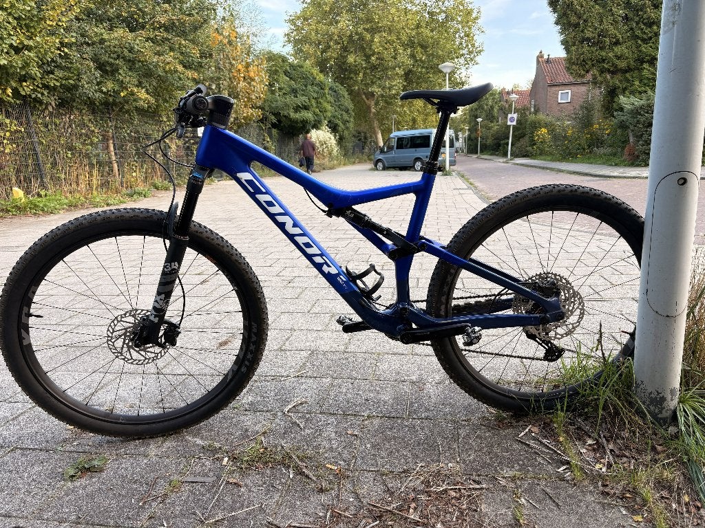 Foto 4 van Conor Thunder Carbon MTB 29" met Telescopische Zadelpen
