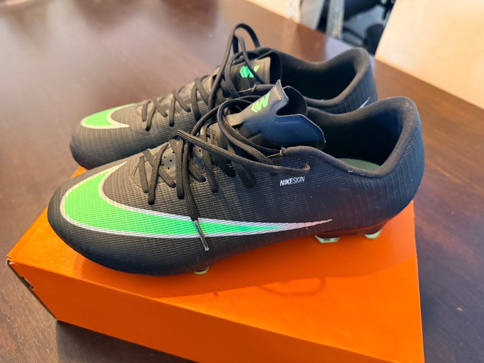 Voetbalschoenen Nike maat 41, Ophalen of Verzenden, Zo goed als nieuw, Schoenen