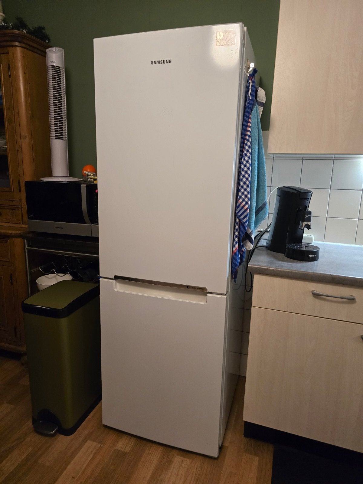 Samsung Koel-vriescombinatie RB30J3000WW - Wit, Ophalen, 200 liter of meer, Met aparte vriezer, 160 cm of meer