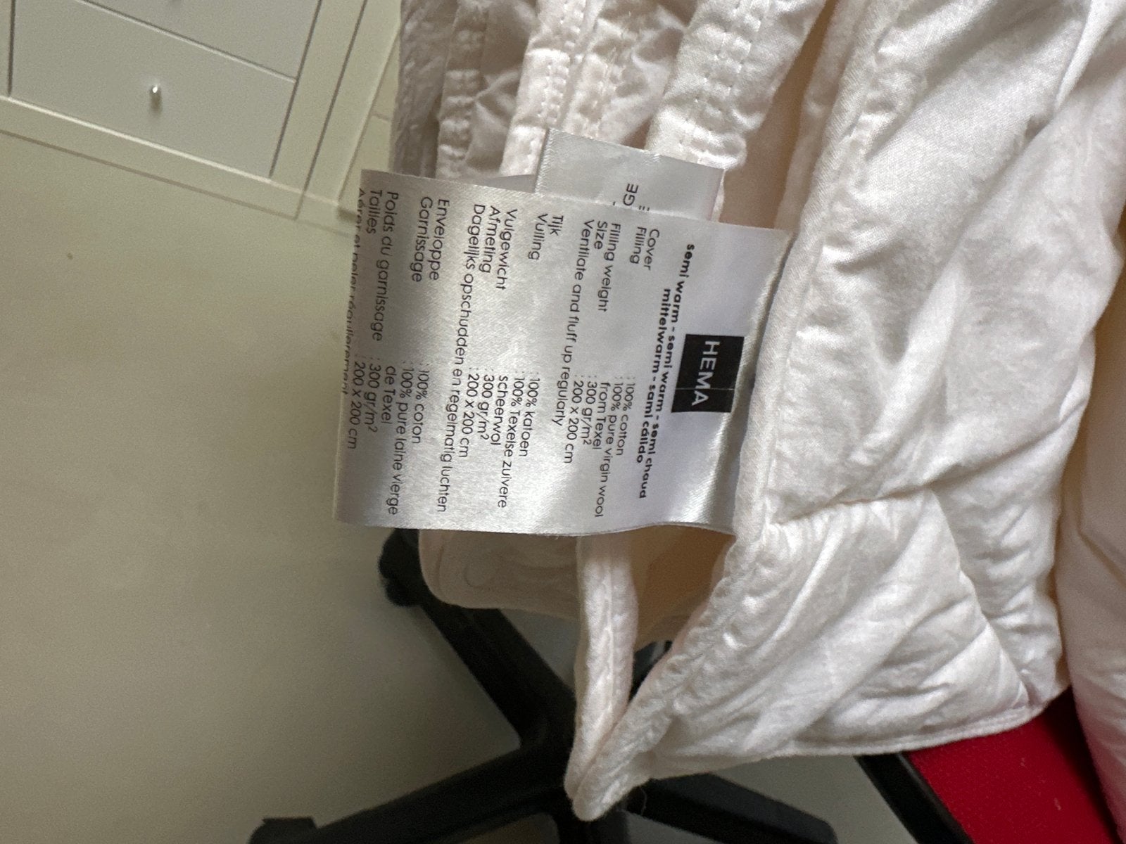 Hema Dekbed 200x200 cm - 4-seizoenen  100% wol, Ophalen, Gebruikt, Wit, Tweepersoons
