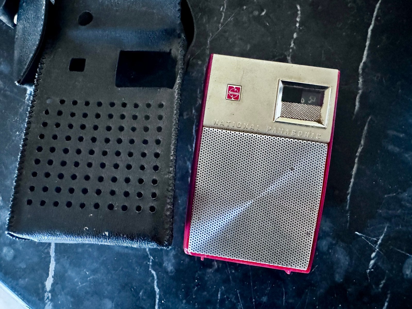 Vintage National Panasonic R-108 Radio met Tasje, Ophalen of Verzenden, Gebruikt, Transistorradio