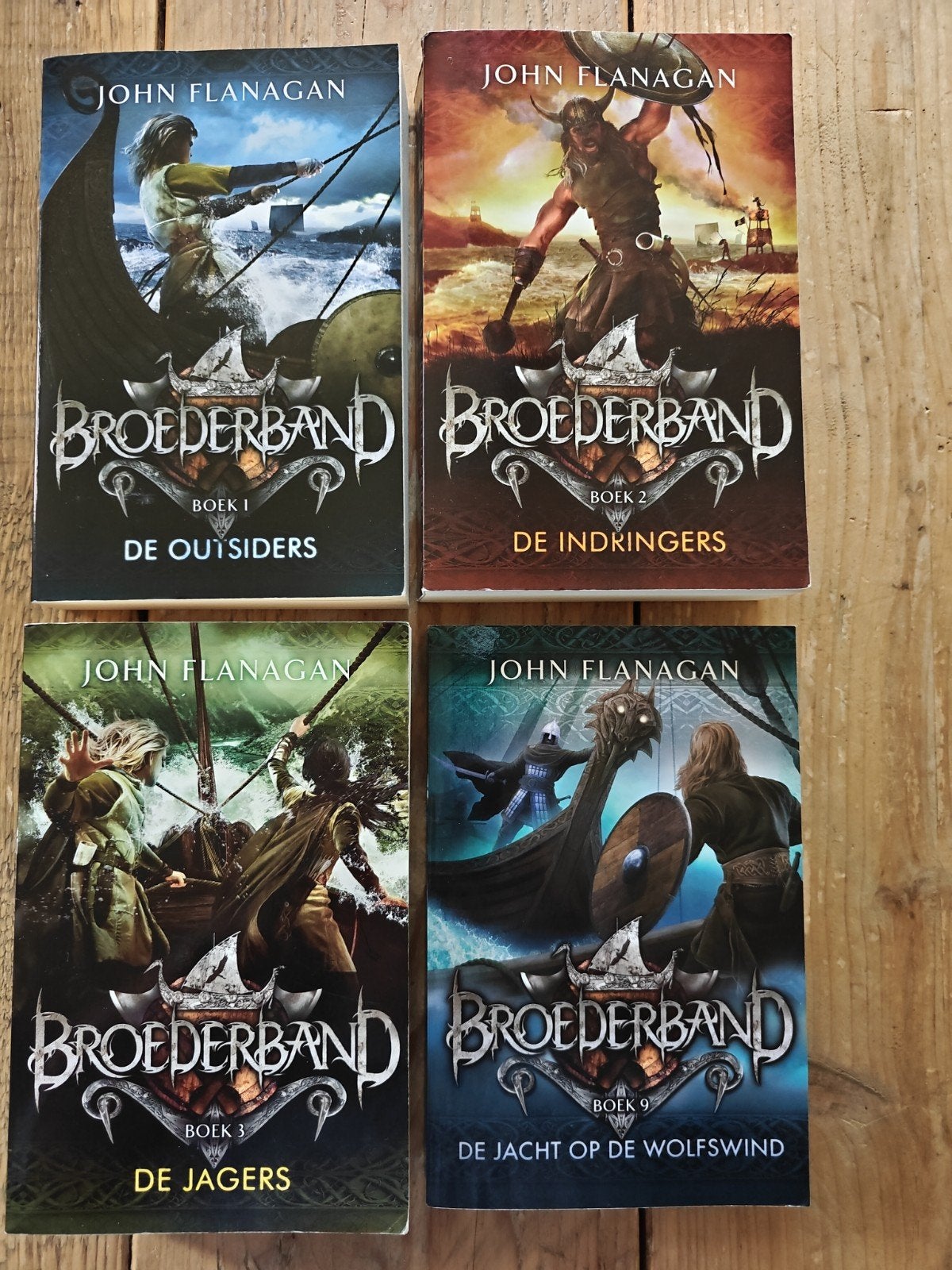 4 Delen van de serie: Broederband., Ophalen
