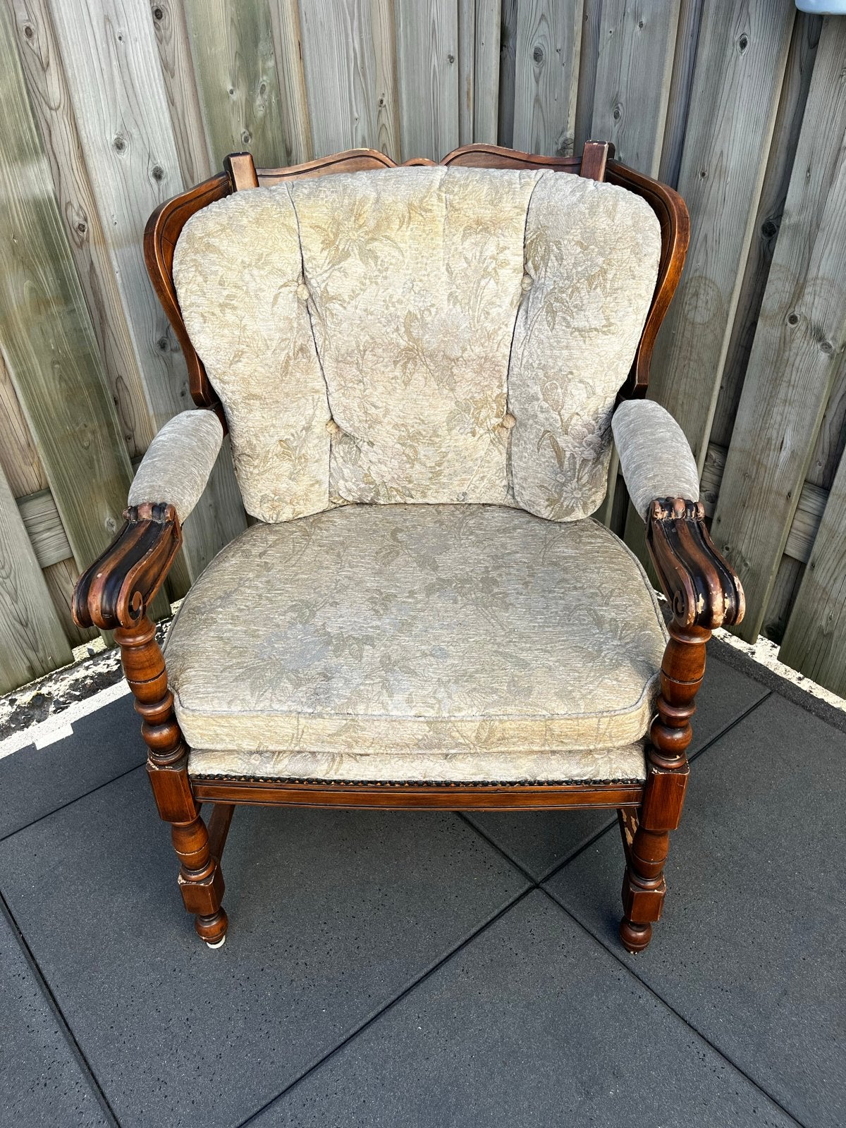 Vintage stoel gratis af te halen, Ophalen
