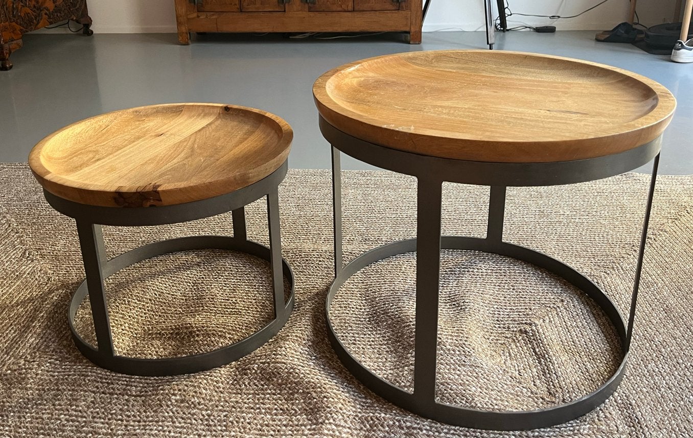 TV-wonen set van 2 ronde bijzettafels mangohout en metaal, Huis en Inrichting, Tafels | Bijzettafels, Ophalen, Minder dan 45 cm