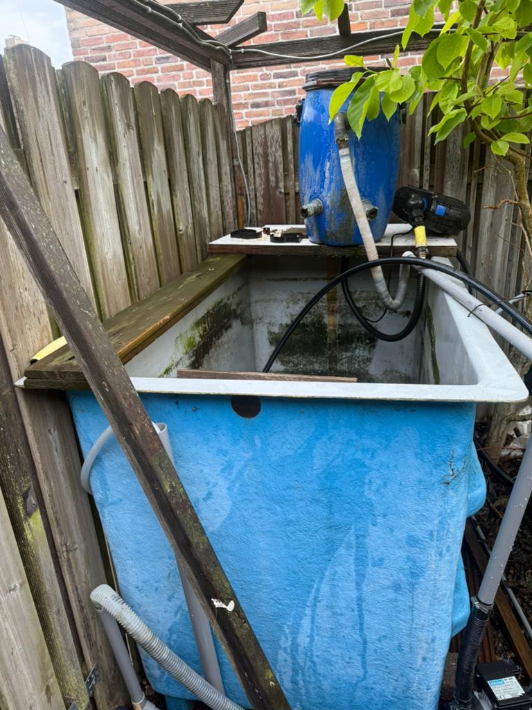 1400 liter polyester quarantaine bak, Ophalen, Gebruikt, Vijverfilter