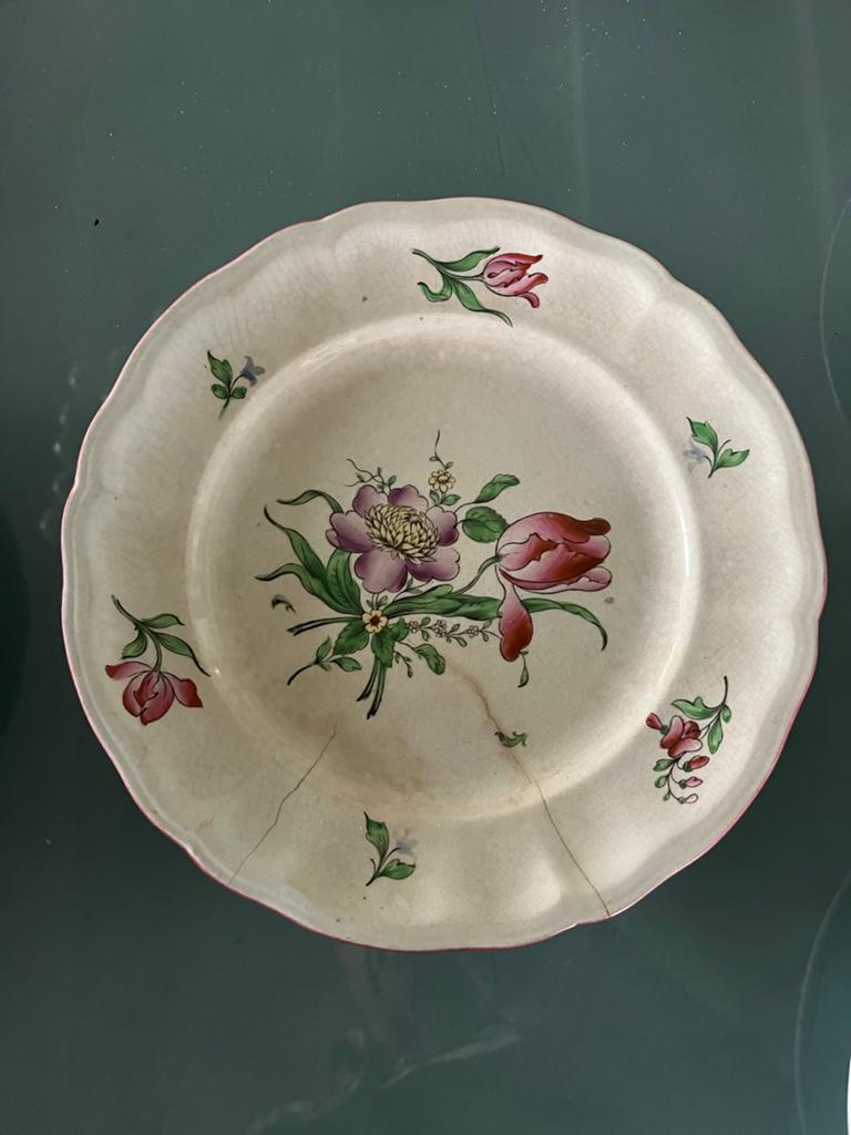 Antiek bord met bloemmotief - K.G. Lunéville, Ophalen of Verzenden