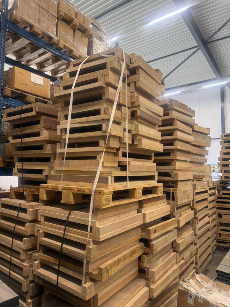 Gratis ophalen diverse afmetingen multiplexs  40 mm dik, Doe-het-zelf en Verbouw, Hout en Planken, Ophalen, Minder dan 25 mm, Plank