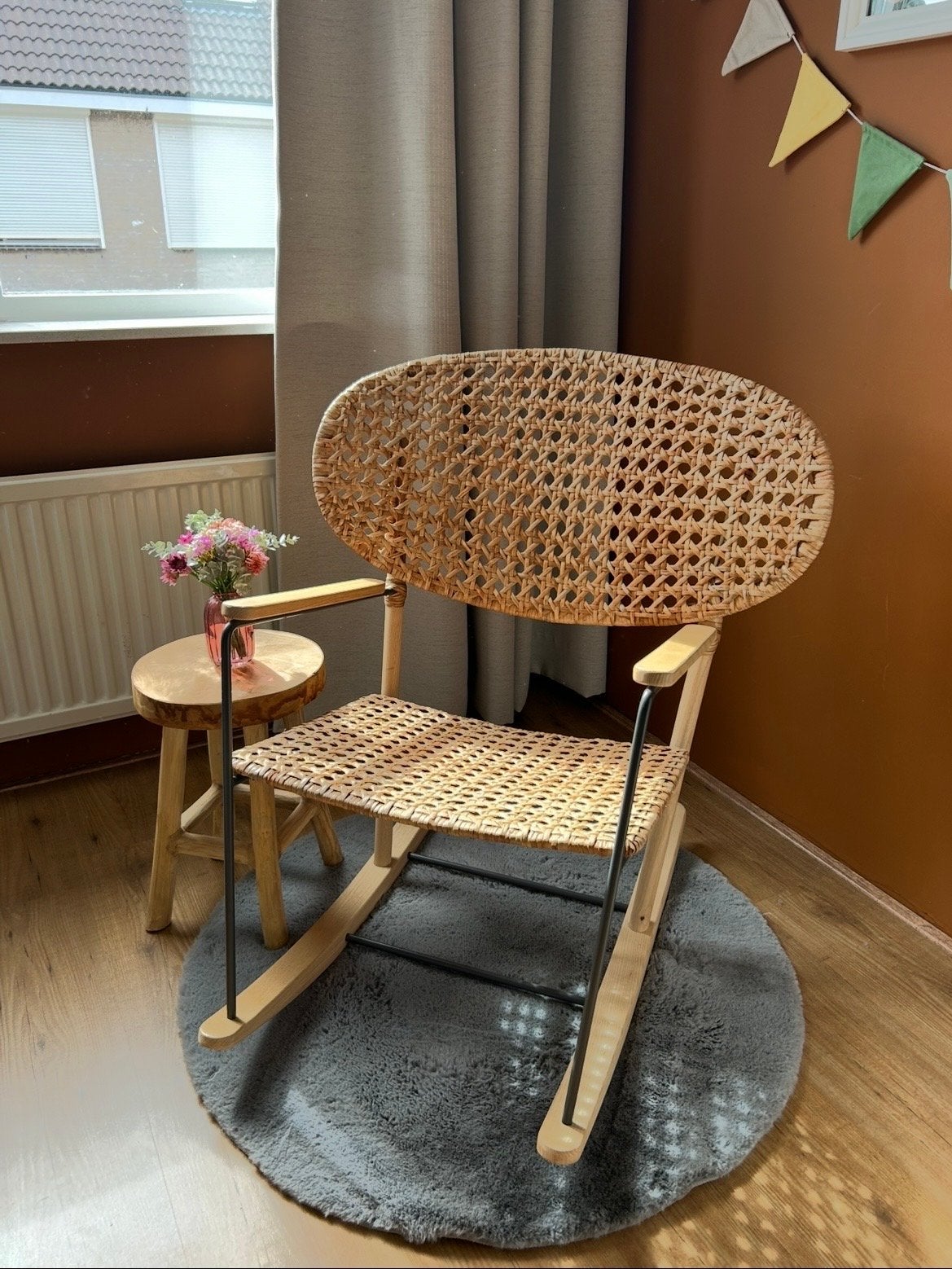 Rotan schommelstoel - Bohemian stijl, Huis en Inrichting, Stoelen, Ophalen, Overige kleuren, Zo goed als nieuw, Eén
