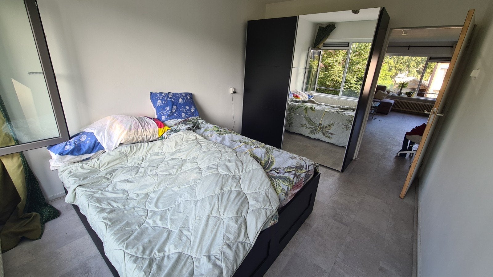 Schuifdeurkast Kixx – Hout & Spiegel – Z.G.A.N., Ophalen, Met deur(en), 200 cm of meer, 150 tot 200 cm