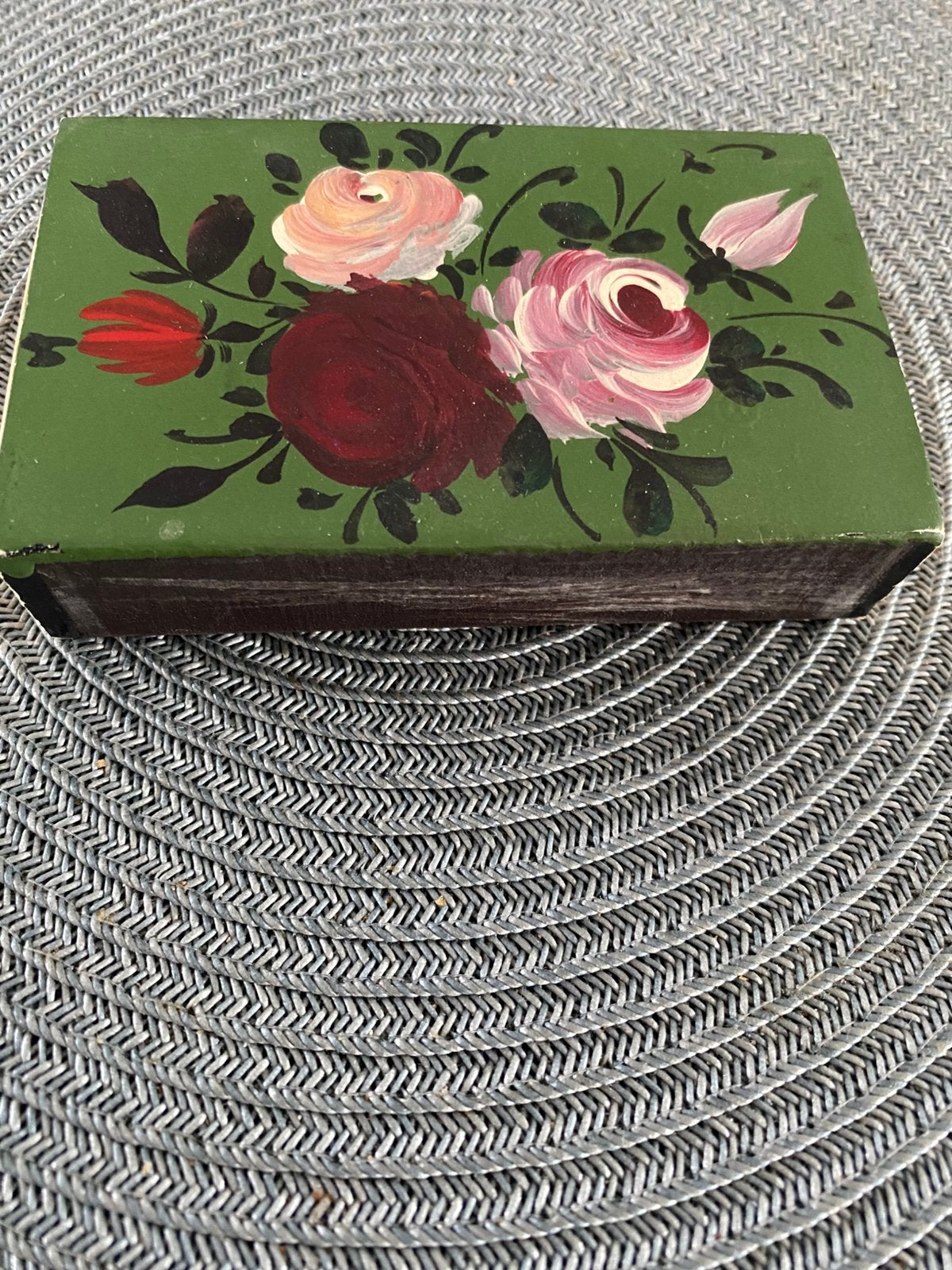 De Zaanse roos handwerk geschilderd doosje., Antiek en Kunst, Ophalen of Verzenden, Bloemen