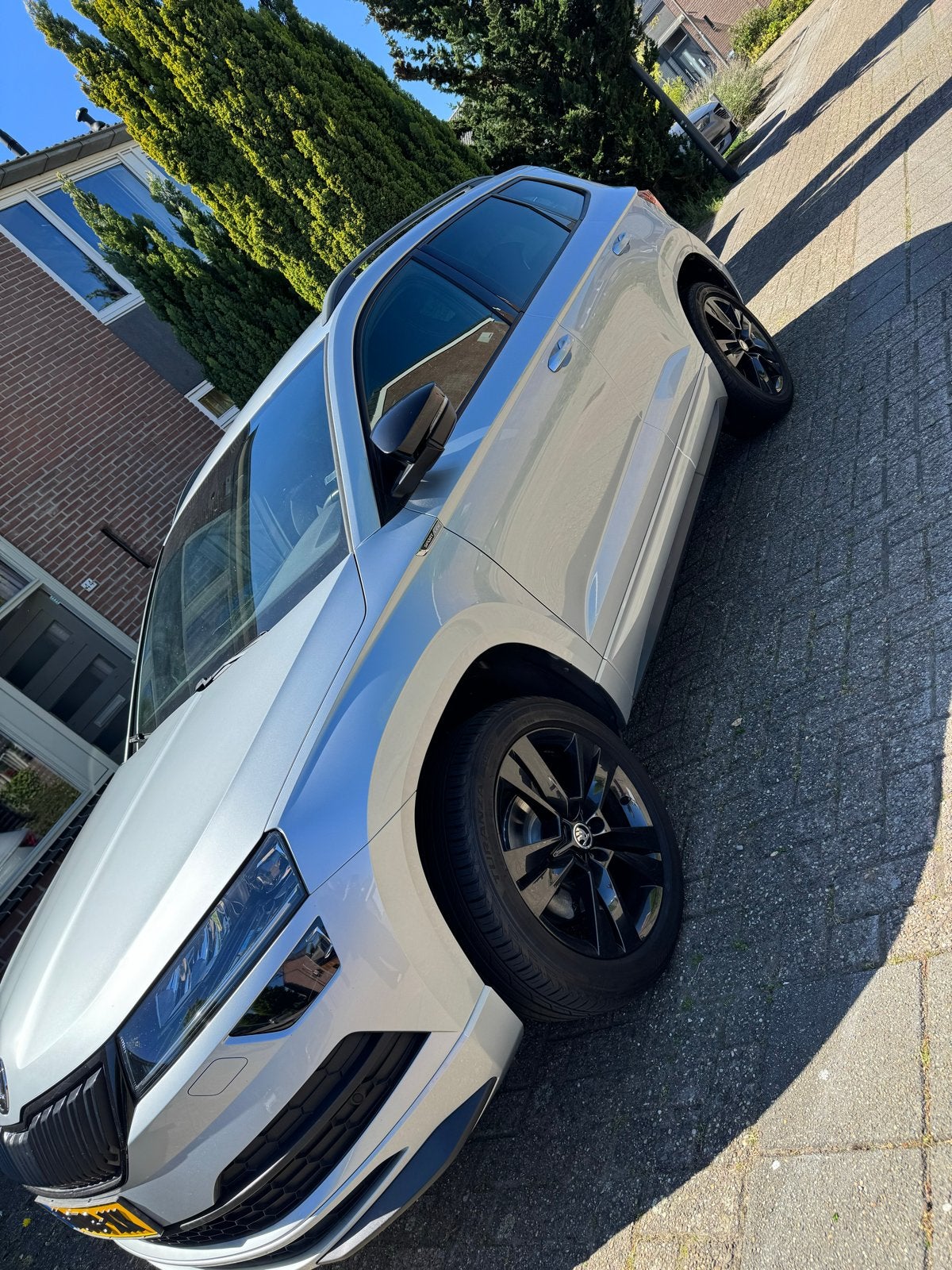 Skoda Karoq 1.5 TSI Sportline, Auto's, 15 km/l, Zwart, 4 cilinders, Alcantara