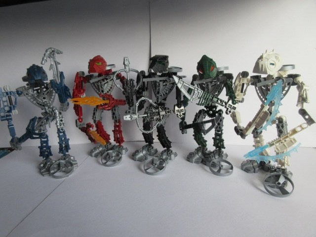 Bionicle Hordika, 8736 8737 8738 8740 8741 € 8,50 per stuk., Ophalen of Verzenden, Zo goed als nieuw, Complete set, Lego